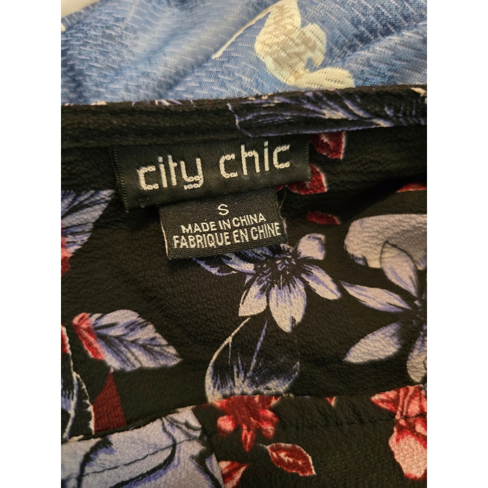 City Chic Floral Maxi Dress Burgundy Blue Black Smocked Waist V-Neck Size 16 - Picture 6 of 8